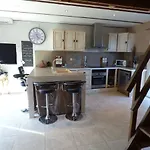 Apartman Flat With Sea View *