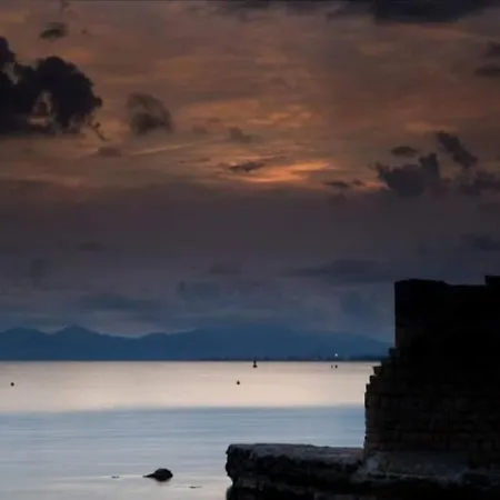 Flat With Sea View Appartement Antibes