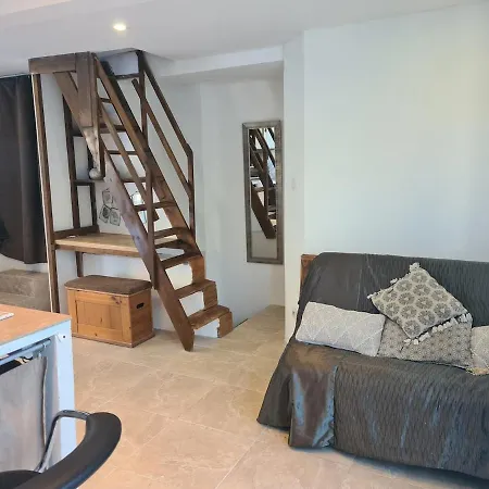 Flat With Sea View *