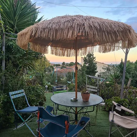 Flat With Sea View Appartement Antibes