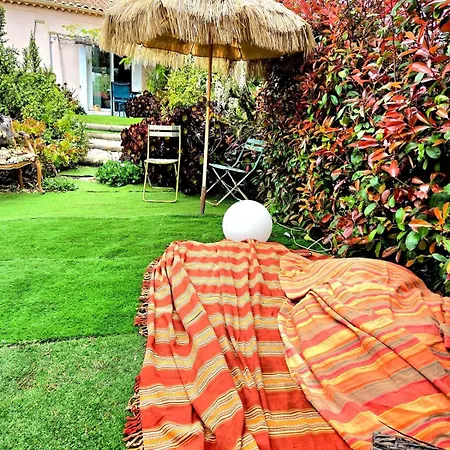 Flat With Sea View Appartement Antibes