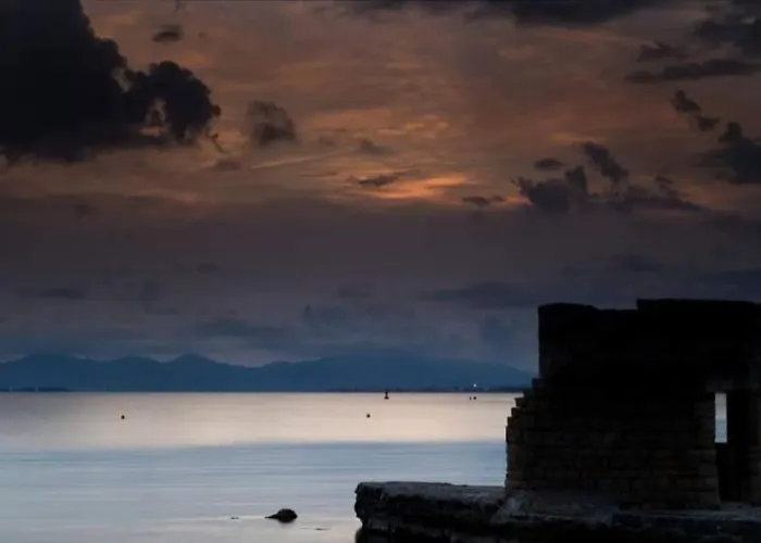 Flat With Sea View Appartamento Antibes